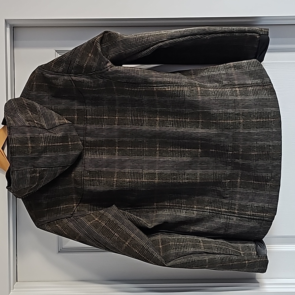 Stormtech jacket - Picture 3 of 3